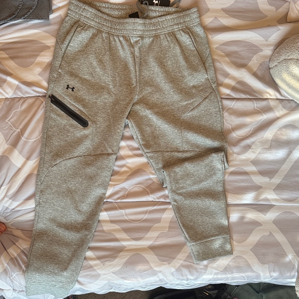 Under Armour Women’s Light Gray Joggers with Zip Pocket